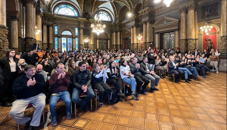 La Plata: Alak lanza un mega plan de juventudes para disputarle el voto joven a los libertarios