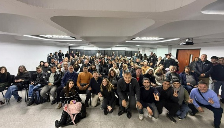 Hernán Brienza disertó en la Cátedra Peronista en el marco de la Semana de Mayo