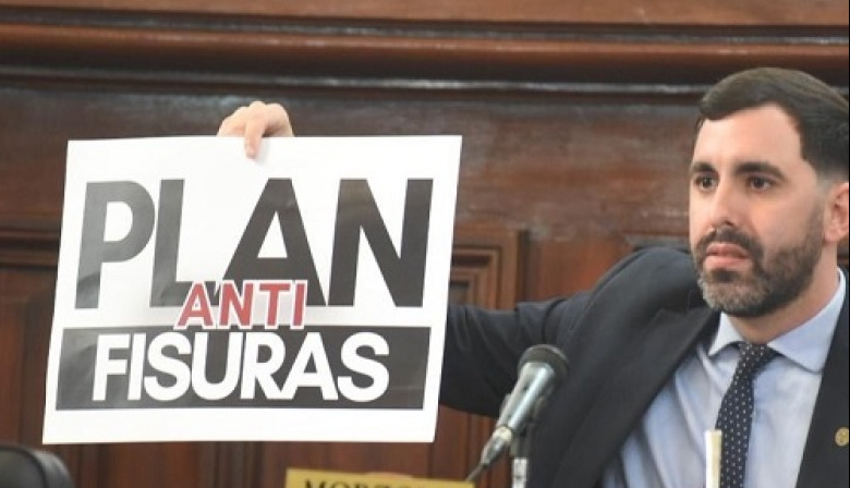A lo Trump: concejal propone hacer un muro “anti fisuras” en La Plata
