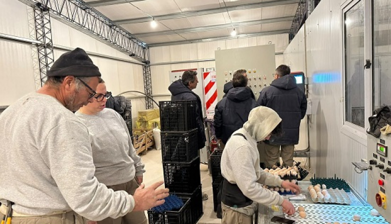El intendente Lisandro Hourcade recorrió la planta de Nutrisur en Magdalena
