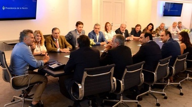 Con agenda partidaria, la diputada Lordén formó parte de la reunión de autoridades de la UCR con el presidente Macri