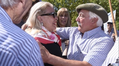 Elisa Carrió volvió a acusar a Moyano de “criminal”, en un acto del campo