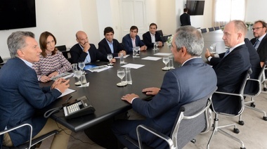 Macri y Vidal recibieron a directivos de la empresa filipina que opera en el puerto platense
