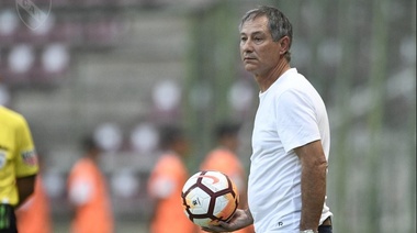 Holan: "El error fue no haber convertido el gol cuando pudimos hacerlo"