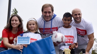 La Plata: Realizaron una correcaminata solidaria para promover la donación voluntaria de sangre