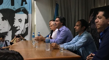 Capitanich pidió “unir” a la oposición para “ganarle” al Gobierno