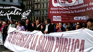 Médicos se sumaron al paro y marcha del jueves y harán protestas en otras seis provincias
