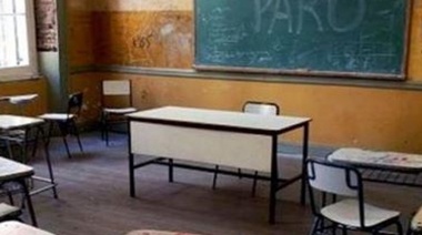Docentes bonaerenses realizan la segunda jornada de paro y la Gobernación insiste con que los convocará tras la medida
