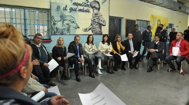 Vidal visitó la Unidad Penitenciaria Nº 48 en el Partido de San Martín