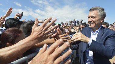 Sobre la base de su último estudio, Rouvier analizó la imagen de Macri y la de Cristina, y un hipotético escenario de balotaje entre ambos