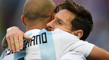 Argentina venció a Nigeria por 2 a 1 y está en octavos de final.
