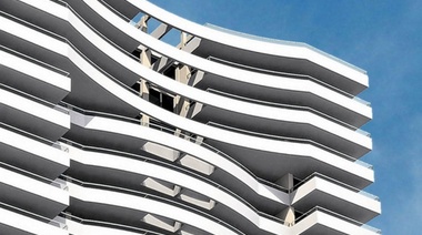 Punta del Este: Una mujer y una pequeña niña murieron tras precipitarse del piso 21 de una torre