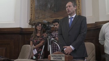 Estalló el massismo platense por el pedido de un concejal de “disolver” los Consejos Escolares