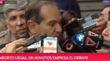 Alperovich definió su voto por la negativa, y el rechazo a la despenalización suma 39 votos