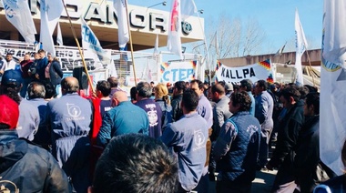 Movimientos Populares lanzan plan de lucha: “Fuera el FMI. Basta de hambre”