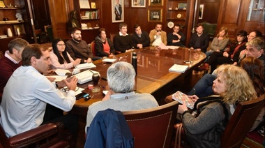 En sintonía con Vidal, Garro reunió a su equipo de Desarrollo Social para profundizar acciones
