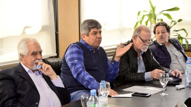 Pablo Moyano, desde Singapur, denunció una "persecusión política, mediática y judicial por parte del Gobierno"
