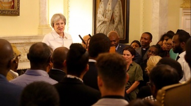 Premier británica, Theresa May, viaja a Bruselas para cumbre europea por Brexit