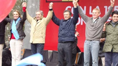Felipe Solá tuvo palabras despectivas para Randazzo y le respondió Casamiquela