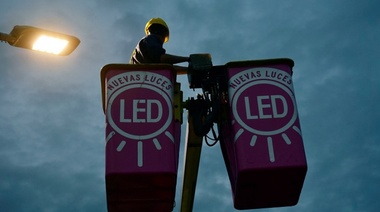 A un ritmo acelerado, La Plata ya cuenta con luminarias LED en 60 cuadras más
