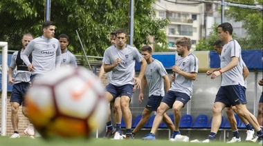 Los jugadores de Boca y River que están al borde de la suspensión