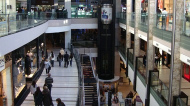 Las ventas minoristas cayeron en noviembre 15,6% interanual, según CAME