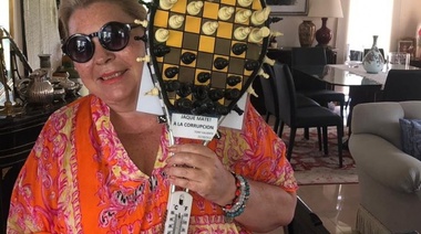 Carrió durísima, dijo que la reglamentación para fuerzas de seguridad "viola los derechos humanos fundamentales"