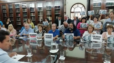 Gremios docentes bonaerense rechazaron la propuesta del Gobierno provincial