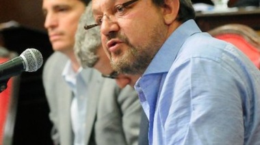 Jefe de la bancada de Cambiemos en el Senado dice que reclamo docente "pasa a ser una cuestión netamente politizada"