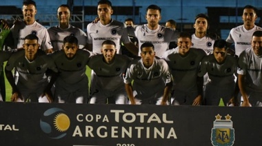 Batacazo: Vélez quedó eliminado de la Copa Argentina al caer con Real Pilar, un equipo de Primera D