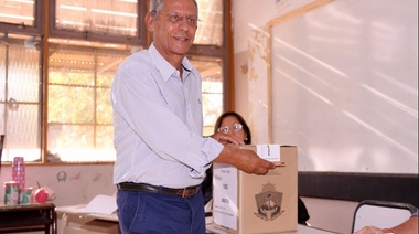 Para Quiroga, "hoy se define una nueva provincia" con las elecciones a gobernador de Neuquén