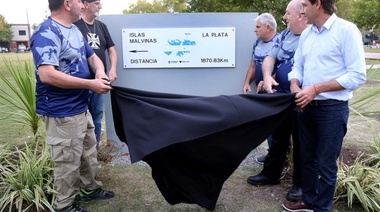 Garro participó de la vigilia junto a ex combatientes de Malvinas