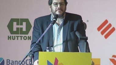 Avelluto y un accidentado discurso en la apertura de la 45° Feria del Libro de Buenos Aires