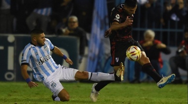 Estrepitosa caída de River ante Atlético Tucumán por la Copa de la Superliga