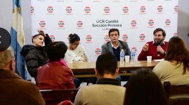 Radicales debatieron sobre “Comunicación Política en Campaña”