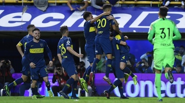 Boca llegó a semifinales por penales ante un Vélez que en el balance fue superior