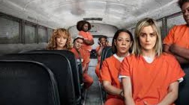 Actrices de la serie "Orange is the New Black" apoyaron a las mujeres que marchan en el Ni una Menos