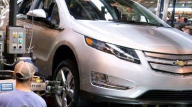 General Motors parará su producción por un mes y suspenderá al personal