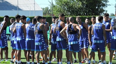 El campeón Racing inicia la pretemporada a la espera de los refuerzos