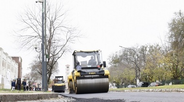 El Municipio y la Provincia ponen en marcha una obra de pavimentación en Avenida 13 desde 54 a 60