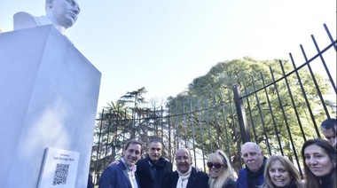 Presidente del PJ ofendido con Garro: Lo repudió por colocar un busto de Perón en la Plaza “Juan Domingo Perón” (ex Brandsen)