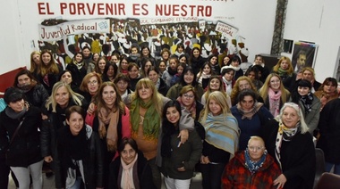 Mujeres Radicales platenses participaron de charla sobre “violencia de género”