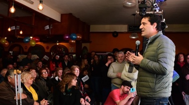 Maxi Abad: “En esta elección se define un mejor futuro o volver al pasado”