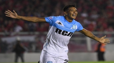 El mediocampista de Racing Matías Zaracho es objetivo del Milan de Italia