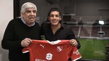 Lucas Romero se convirtió oficialmente en refuerzo de Independiente