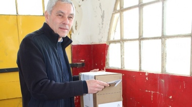 Con el 96.56% de los votos computados en Berisso, Cagliardi se convirtió en candidato del Frente Todos, y el peronismo se encamina a recuperar el municipio