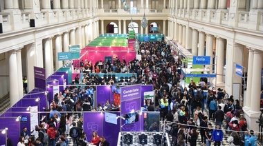 En lo que significó un espacio de encuentro, miles de jóvenes participaron de la ‘Feria Futuro’