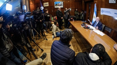 El intendente de Mar del Plata echó al secretario de Hacienda y Economía tras críticas a su hijo