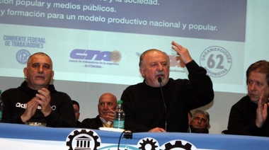 Hugo Yasky anunció que "por unanimidad" la CTA decidió reincorporarse a la CGT en "día histórico"