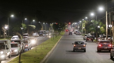 Plan de ilumunación LED: El Municipio ya instaló nuevas luminarias en más de 800 cuadras de Villa Elvira
